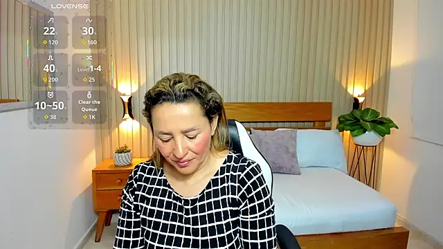 Snapshot of luciana_ballesteros_ chatting on 06.23.26 luciana ballesteros online show from 06.23.26
