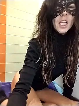 EmySkinny85 online show from 01.06.25