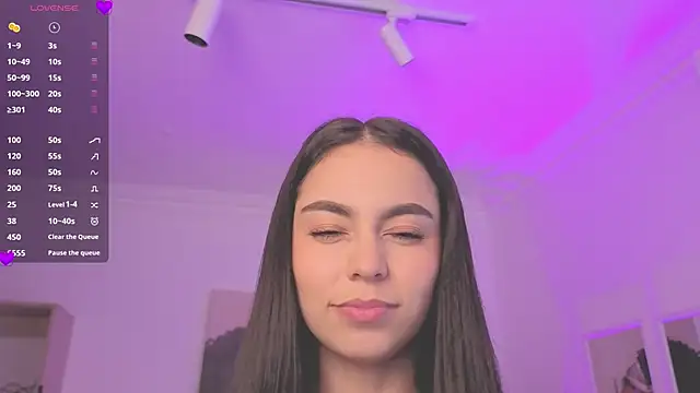 Aleejaa   online show from 11.18.25