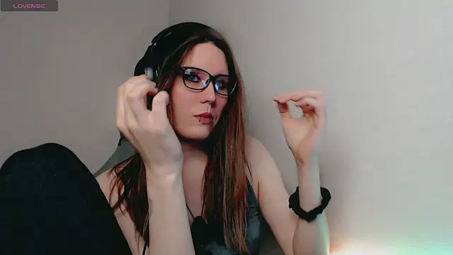 tracy cooper online show from 02.06.25