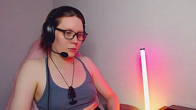 tracy cooper online show from 02.25.25