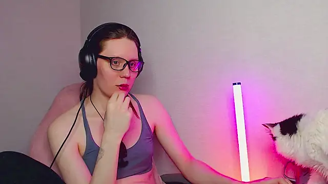 tracy cooper online show from 02.25.25