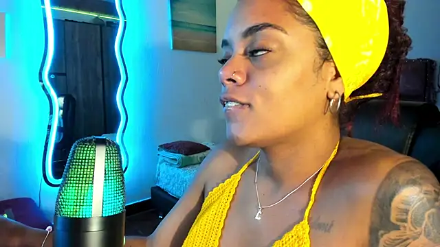 ladyrd1 online show from 01.30.25