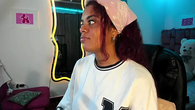 ladyrd1 online show from 01.31.25