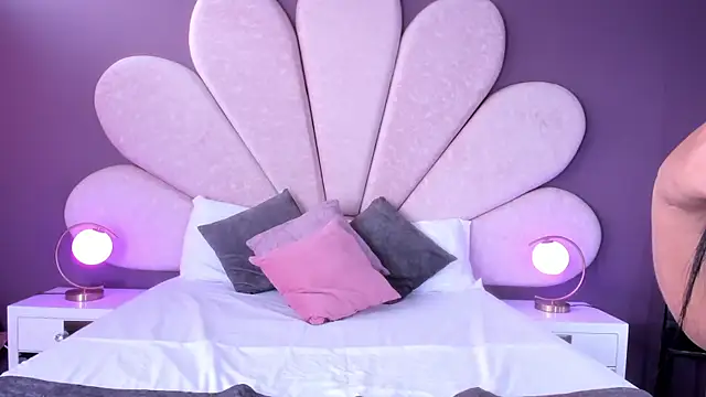 Snapshot of MarianaGarciaa__ chatting on 02.07.25 MarianaGarciaa online show from 02.07.25