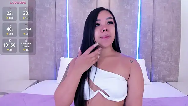 Snapshot of MarianaGarciaa__ chatting on 02.19.25 MarianaGarciaa online show from 02.19.25