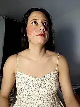 lovely kitt online show from 10.19.25