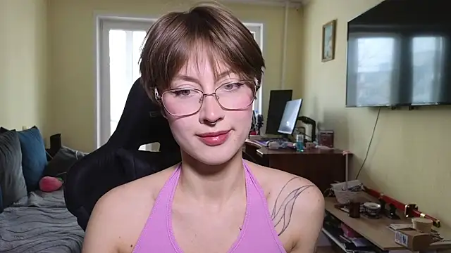 MalvinaBlum online show from 04.16.26