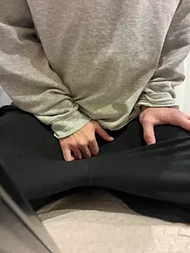 Snapshot of saku_chan_live chatting on 01.06.25 saku chan live online show from 01.06.25