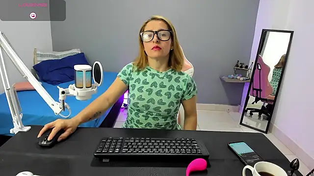 Yelena03 online show from 01.16.25