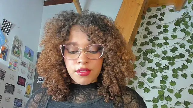 Snapshot of Ada_gales_ chatting on 12.05.24 Ada gales online show from 12.05.24