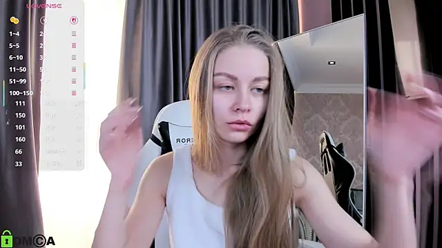 Polumna cute online show from 10.19.25