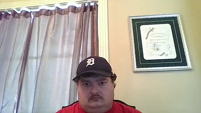 Snapshot of YelpedAverting chatting on 10.10.25 YelpedAverting online show from 10.10.25