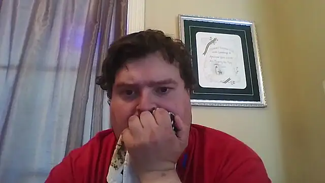 Snapshot of YelpedAverting chatting on 10.17.25 YelpedAverting online show from 10.17.25