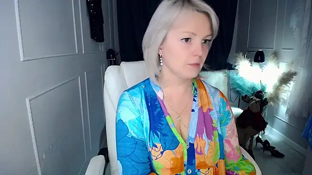 Juarnea online show from 01.12.26