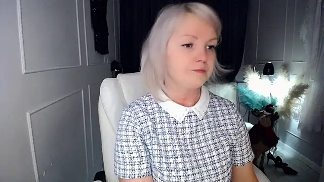 Snapshot of Juarnea chatting on 01.18.26 Juarnea online show from 01.18.26