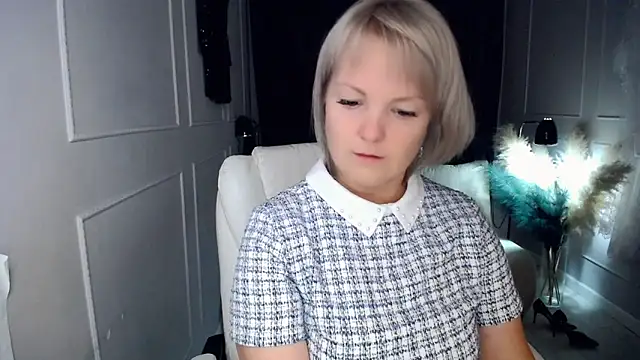 Snapshot of Juarnea chatting on 02.09.26 Juarnea online show from 02.09.26