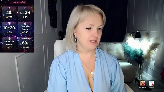 Snapshot of Juarnea chatting on 02.12.26 Juarnea online show from 02.12.26