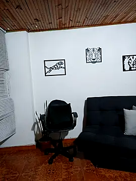 merlinaadams  online show from 05.15.26