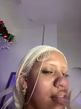 Charlotee  online show from 01.02.25