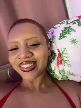 Charlotee  online show from 01.21.25