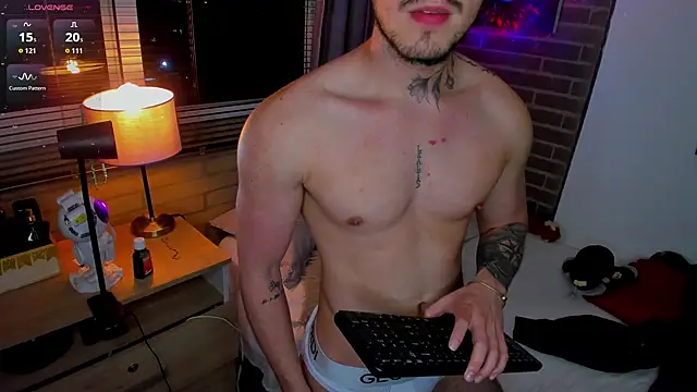 liam oficial02 online show from 06.30.26