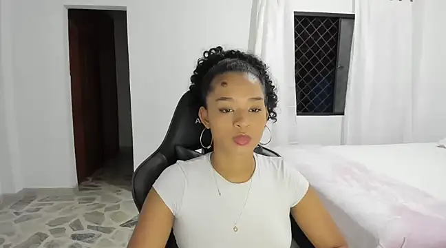 avellanatammy online show from 12.15.24