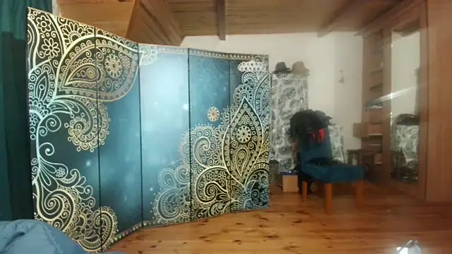 Snapshot of MilfKendra4U chatting on 11.06.25 MilfKendra4U online show from 11.06.25