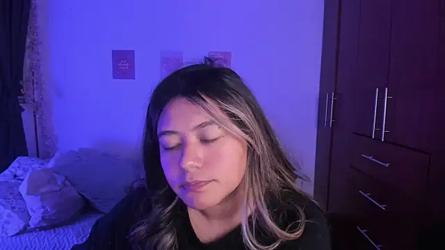 StephaniFox online show from 11.02.25