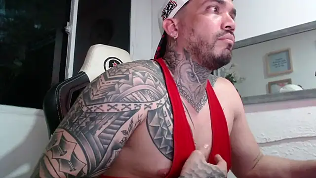 Snapshot of Angel_sex_latin chatting on 03.13.25 Angel sex latin online show from 03.13.25