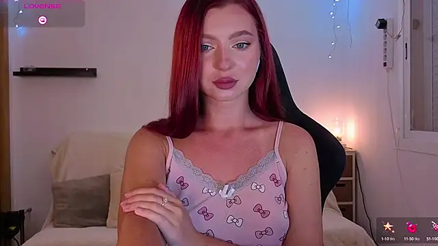 Snapshot of Karinchik_ chatting on 10.03.25 Karinchik online show from 10.03.25