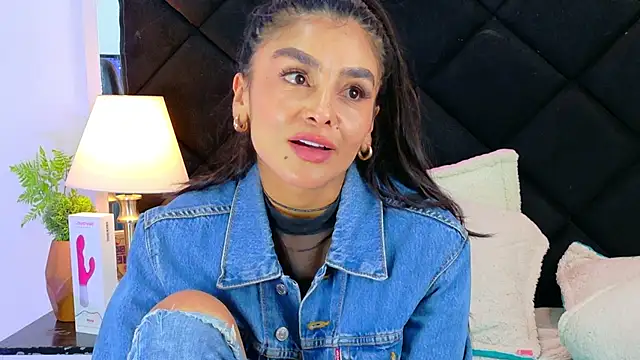 Holly Brensonexx  online show from 09.27.25