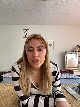 Alexxabootty online show from 11.06.25