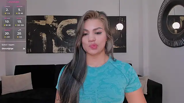 NicoleSanz  online show from 12.28.24