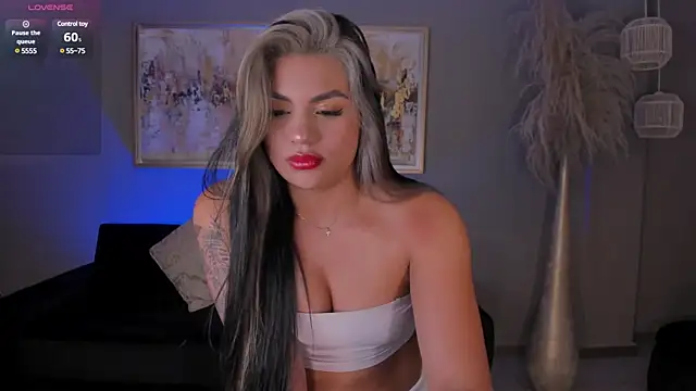 NicoleSanz  online show from 01.03.25