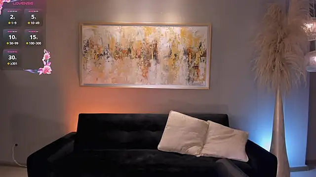 NicoleSanz  online show from 03.16.25