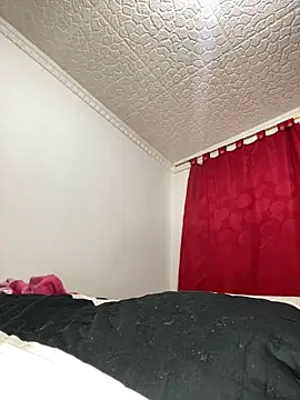 Snapshot of sweetsarabig22cm chatting on 02.05.26 sweetsarabig22cm online show from 02.05.26