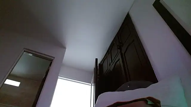 Snapshot of sweetsarabig22cm chatting on 03.28.26 sweetsarabig22cm online show from 03.28.26