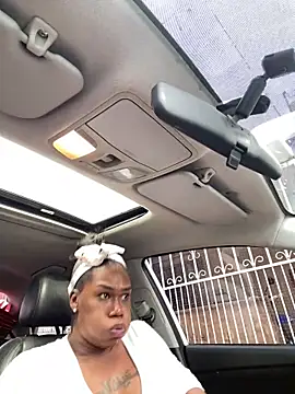 Snapshot of sweetsarabig22cm chatting on 04.05.26 sweetsarabig22cm online show from 04.05.26