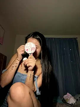 Kimmymadison- online show from 12.21.25