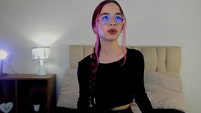 Roxxy mora online show from 01.11.25