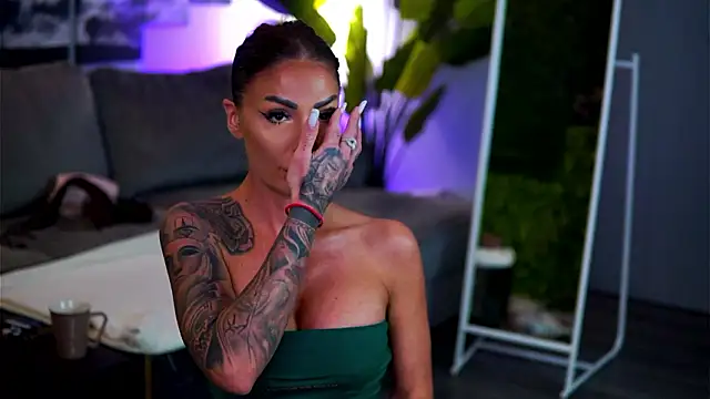 RaquelleVon online show from 02.09.26