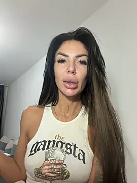 RaquelleVon online show from 03.30.26