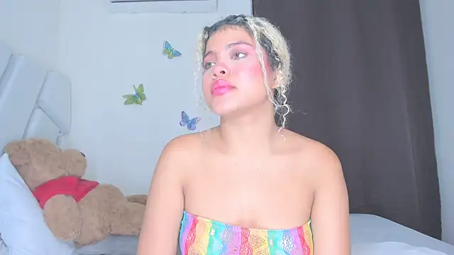 sofiacastillo01 online show from 04.07.26