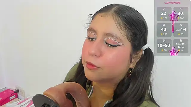 lola clit online show from 10.22.25