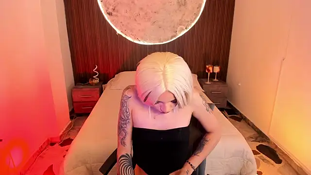 VictoriaRosse  online show from 04.14.26