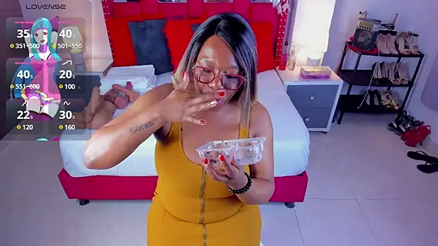 ShantalDior online show from 02.04.25