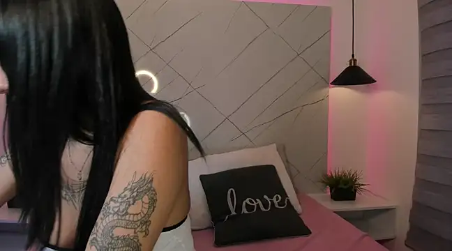 ANTONELLA  ROUSE  online show from 02.17.25