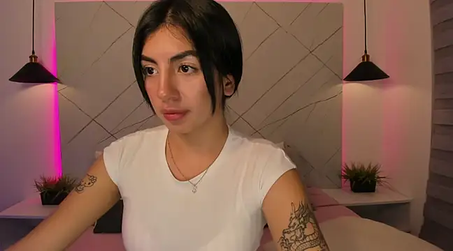 ANTONELLA  ROUSE  online show from 02.17.25