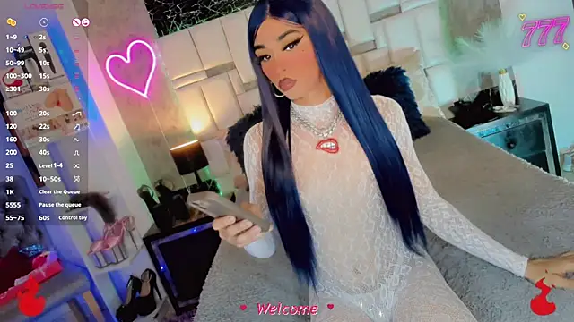 Snapshot of Baby_Aliz chatting on 06.24.26 Baby Aliz online show from 06.24.26